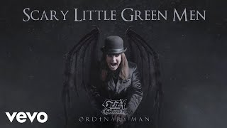 Kadr z teledysku Scary Little Green Men tekst piosenki Ozzy Osbourne