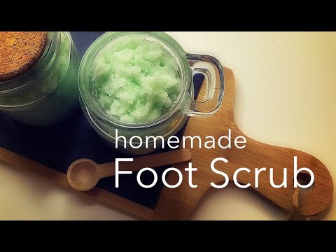 HOMEMADE FOOT SCRUB WITH COCONUT OIL an easy salt...