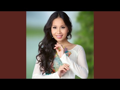 Thể hiện bởi Cẩm Ly