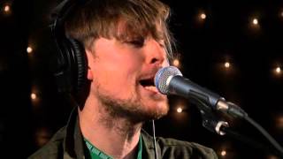 Django Django - Shake &amp; Tremble (Live on KEXP)