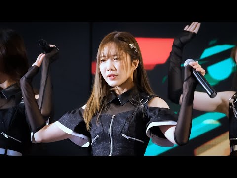 [Fancam] Pupe BNK48 - Jabaja - 061122 BNK48 12th Single Roadshow Mini Concert @ The Promenade