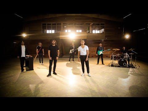 Vaes Ft. DeLuz - Espejo (Video Oficial)