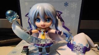 preview picture of video 'Nendoroid 380 Snow Miku 2014 Figure Review'