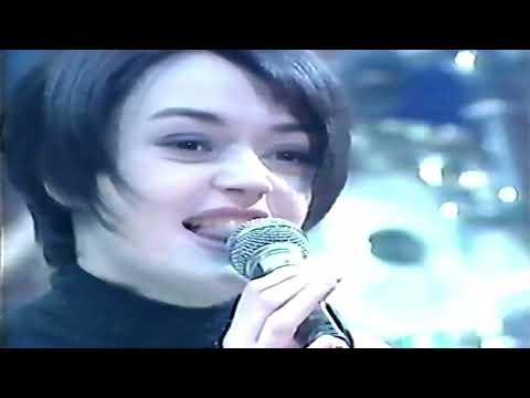 Carmen Consoli @Comici - Can't buy me love (1998)