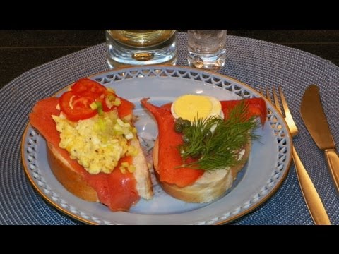 SMØRBRØD Norwegian Smoked Salmon & Egg Open Face Sandwich. Homemade Recipe. Røkt laks og æg