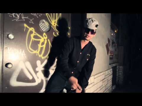 Poeta Callejero   Yo amo lo que hago   Directed by Algis Infante