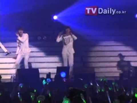 [CONCERT] 110218 Welcome Back to Beast Airline - Bad Girl Preview