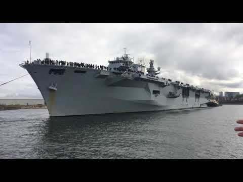HMS Ocean leaving Sunderland for the last time!