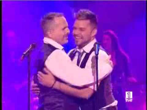 Miguel Bosé y Ricky Martín-Bambú