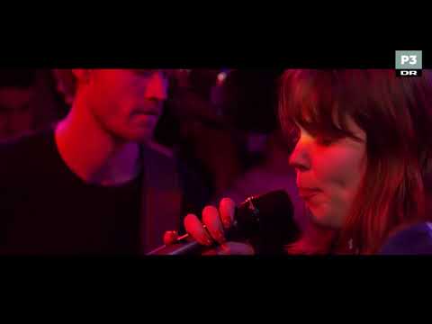 Off Bloom : Love Actually  (Moyo Live)