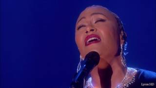 Emeli Sandè "Breathing Underwater" Graham Norton Show 2016  720p