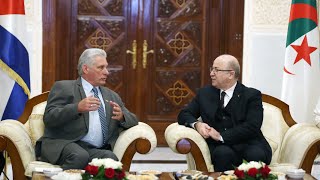 ‏Le Premier Ministre accueille le Président de la République de Cuba à son arrivée à Alger