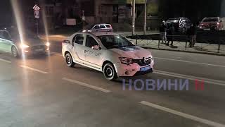 В центре Николаева полицейский автомобиль сбил пешехода (видео)
