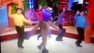 The Wiggles Wiggly Wiggly Christmas - Henry's Christmas Dance