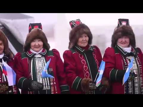 Якутяне поздравили Владимира Путина с юбилеем и станцевали осуохай
