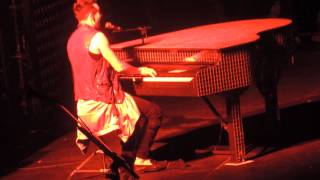 We Can&#39;t Stop - Hedley live in Montreal 28/03/2014