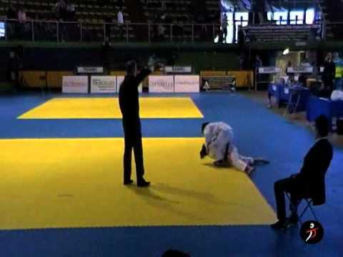 italiajudo.com_Campionato Italiano Cadetti 2011 - Finale 3° kg44 - Martina Rea vs Elisa Adrasti