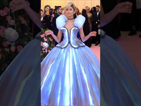 Электрический стул вместо платья