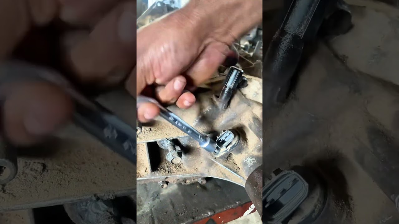 How to Remove Speed Sensor? #speedsensor #transmissionsensor #carspeedsensor #rxmechanic #fypシ゚