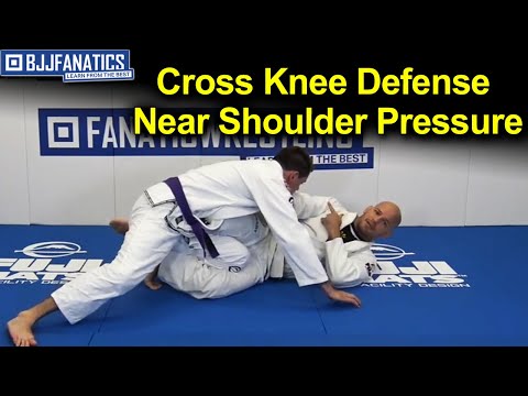 Cross Knee Defense Near Shoulder Pressure - BJJ Training by Xande Ribeiro