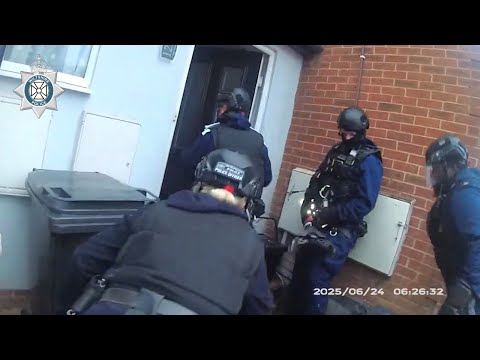 Police raid drug dealer's address and arrest 21-year-old man