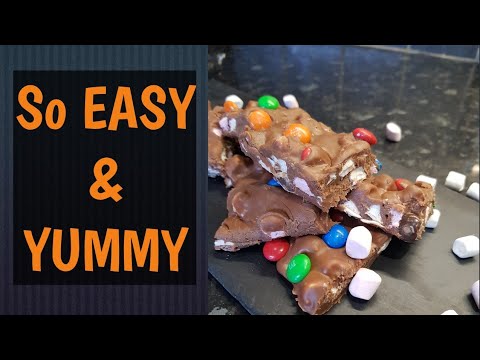 How to make fudge quick and easy, with 4 ingredients...yummy.