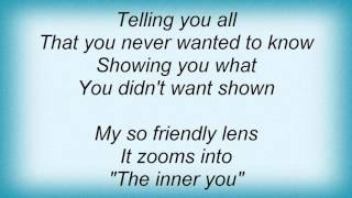 Morrissey - The Harsh Truth Of The Camera Eye Lyrics