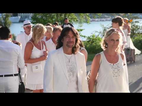 Kändistätt på Camilla Läckberg och Simon Skölds bröllop