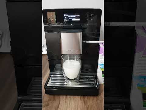 Kavos aparatas MIELE CM 5310 tayberry red video