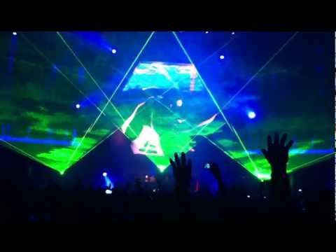 Transmission 2011 Part 4/12 - Above & Beyond playing "On My Way To Heaven" *HD*