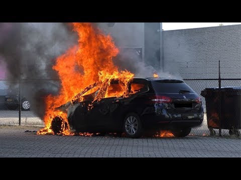 Brandweer Berghem met spoed naar Autobrand op de Galliërsweg in Oss