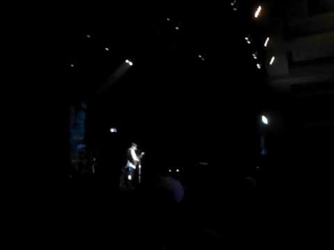 Dira Sugandi with Incognito at Java Jazz 2014