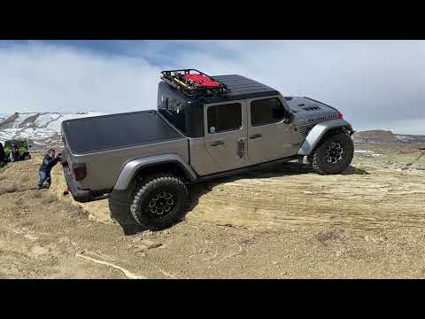 "Jeep Freak" 2021 Gladiator Rubicon Snow Wheeling and Rock Crawling