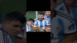 Download lagu moment bersejarah sergio aguero angkat trophi world cup untuk pertama kalinya #fifaworldcupqatar mp3 Download lagu moment bersejarah sergio aguero angkat trophi world cup untuk pertama kalinya #fifaworldcupqatar mp3