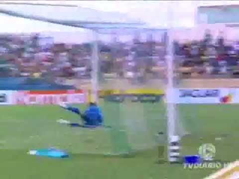 Campeonato Cearense - Gol! Ricardinho cobra falta e marca. Ceará 2 x 0 Icasa - 22/02/2015