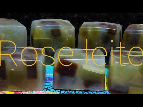 dessa forma você vai encantar sua família  no Natal!! sabonetes em mosaicos