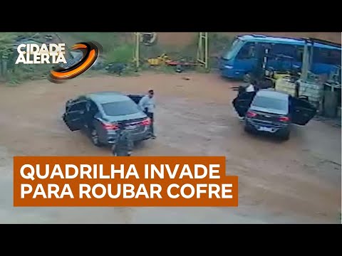 Integrantes de quadrilha se passam por policiais e roubam arsenal em Vinhedo (SP)