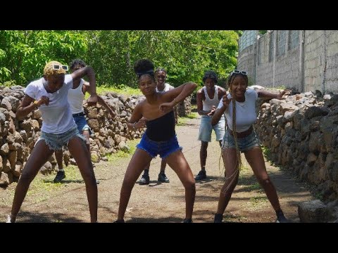 Fil G Kamporta feat. Braizida Ynaya - Boss Minis De 2000 (Official Video)