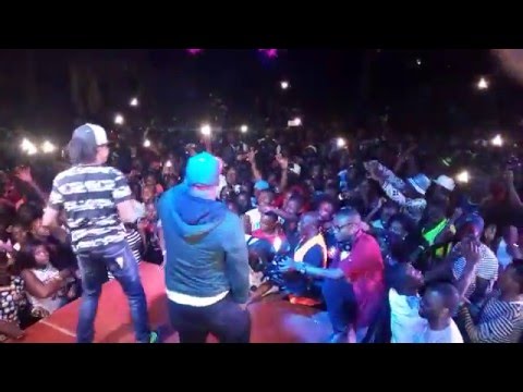 Juma Nature   Hatuna kitu LIVE