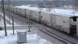 preview picture of video 'Eastbound UP with SD70ACe at the Point in Cedar Rapids, IA'
