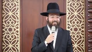 הרב נתנאל סנדרו בוחניק שליט"א - הכנה לחג השבועות - מידת הענווה (הרב נתנאל סנדרו בוחניק) - התמונה מוצגת ישירות מתוך אתר האינטרנט יוטיוב. זכויות היוצרים בתמונה שייכות ליוצרה. קישור קרדיט למקור התוכן נמצא בתוך דף הסרטון