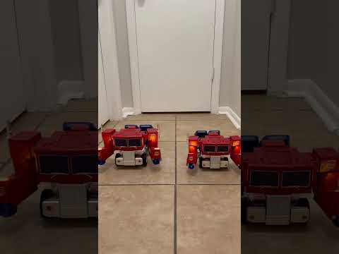 Dual Optimus Prime truck mode all views #transformers #optimusprime #truck #robosen #robot #shorts