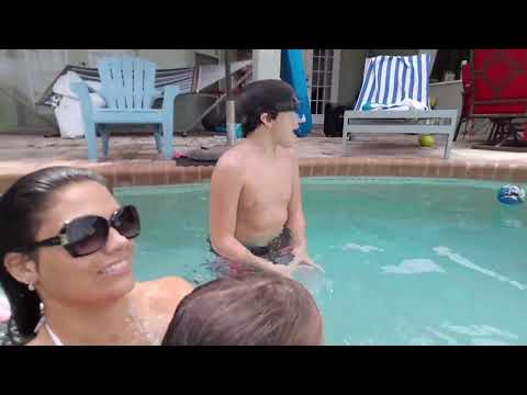 Pool day on Labor Day - Feriado na piscina