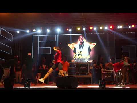 Les danseuses de OYOKI ONANAYO ont mis le feu au festival des grillades