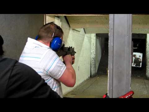 Shooting Uzi In Las Vegas (db)