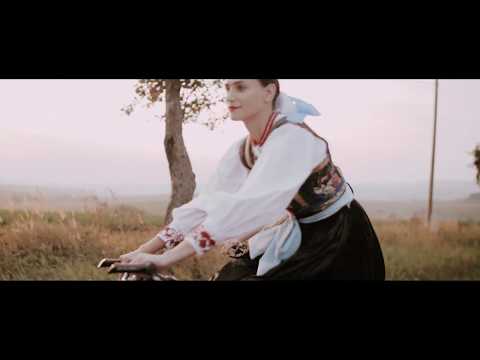 Spevácka skupina Pirečko - Okolo mlina - Pieseň z NOVÉHO CD POŇIŽEJ LEVOČI  - Hrá ĽH Stana Baláža