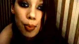 Skye Sweetnam - Billie S