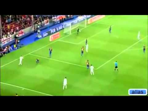 Dani Alves vs Cristiano ronaldo super copa 2011   YouTube