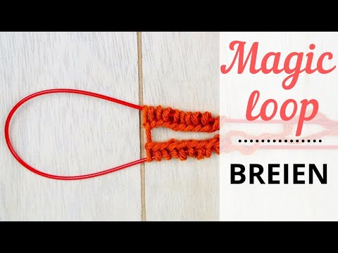 Magic loop knitting // Knitting a small project in the round on a long circular needle!