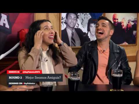 At the table they remembered Juli and Ale's past love life.